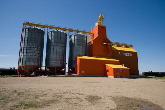 Pioneer grain elevator and steel bins